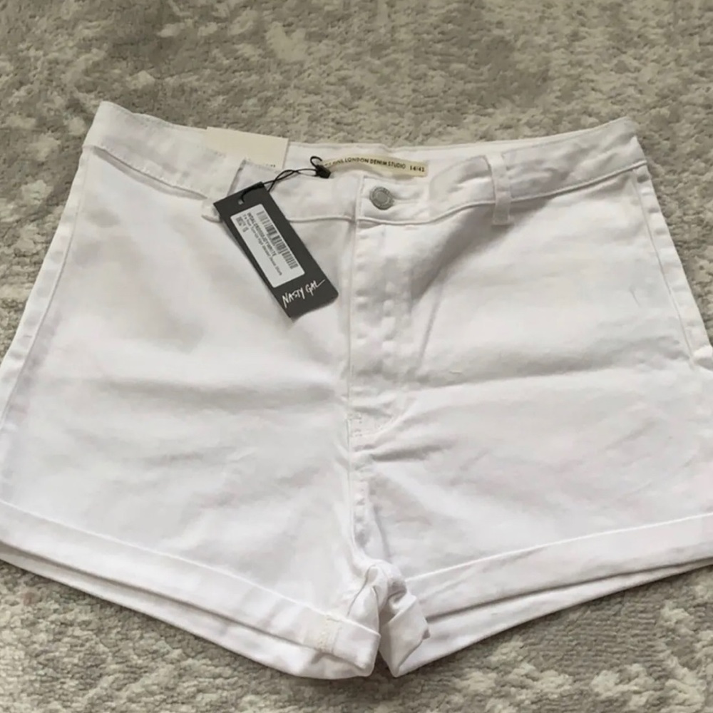 NWT Nasty Gal Brave Soul High Rise Shorts
